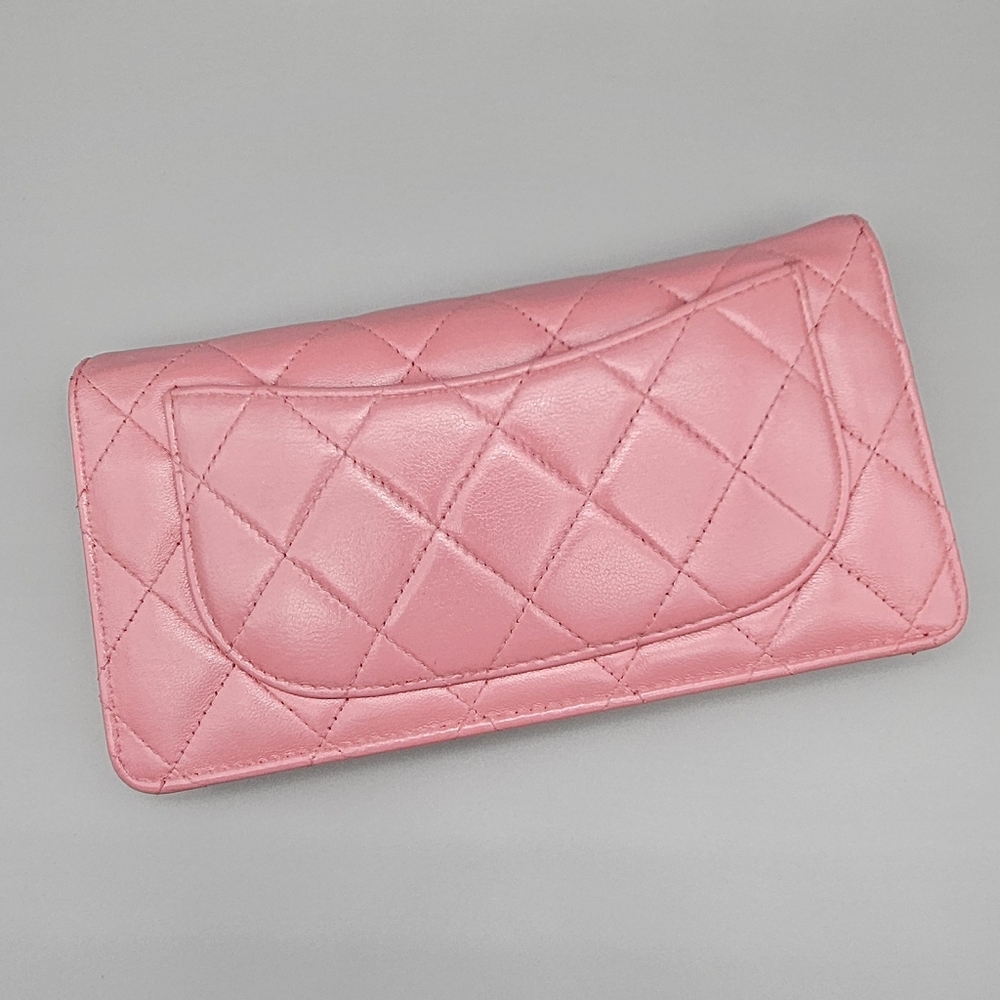 🩷CHANEL Pink Quilted Leather Wallet🩷 - Picture 5 of 16